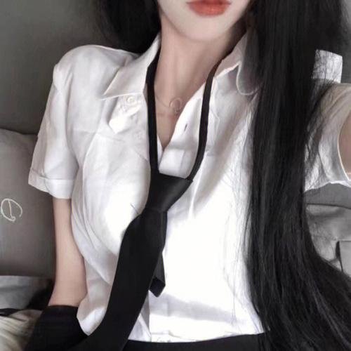 伯爵与妖精